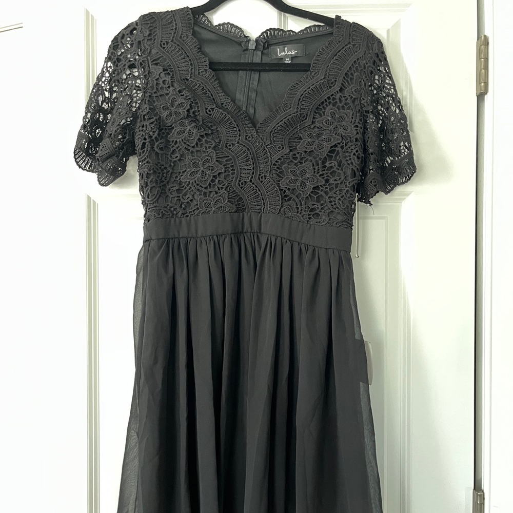 Lulus NWT Black Dress